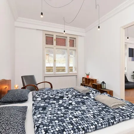Daylight Apartment, The Location *