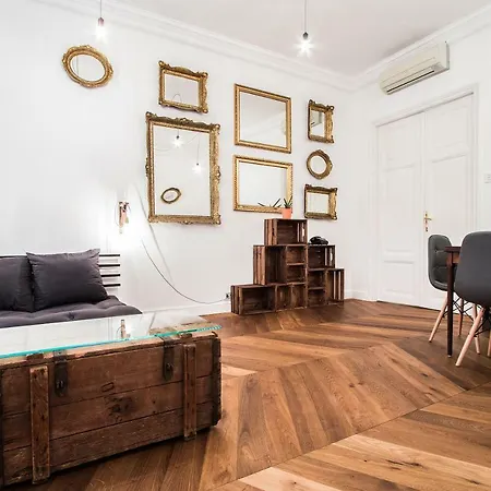 Daylight Apartment, The Location