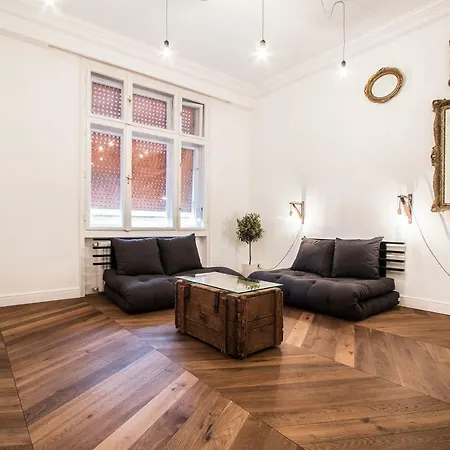 Daylight Apartment, The Location * Budapest