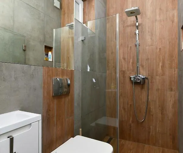 Apartament Daylight Apartment, The Location