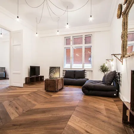 Daylight Apartment, The Location *