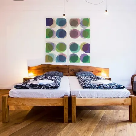 Daylight Apartment, The Location